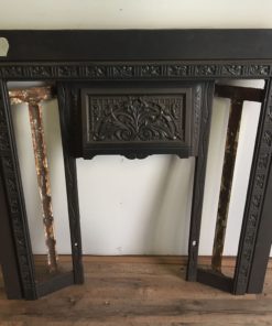 UN029 - Unrestored Fireplace Insert